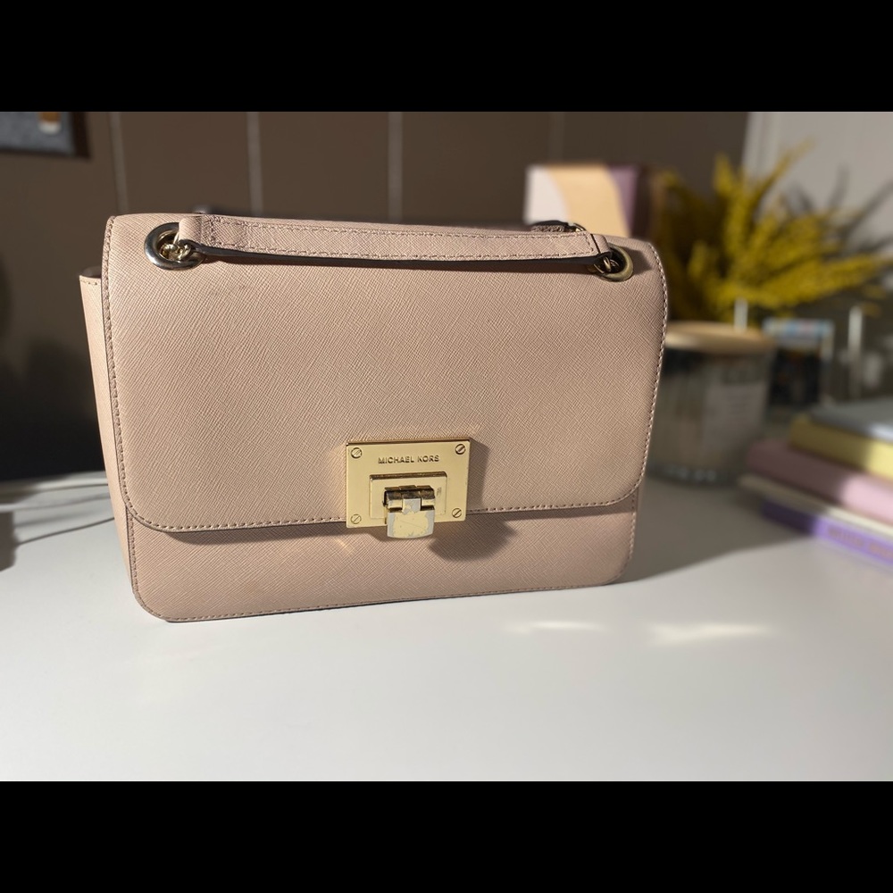 Michael Kors Crossbody Bag